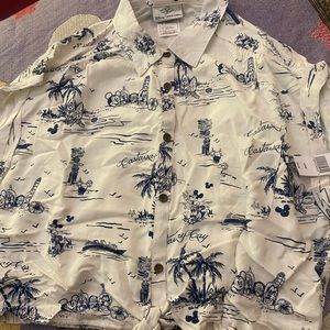 Disney cast away cay button down shirt size L